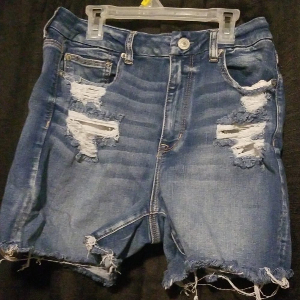 Curvy shorts!